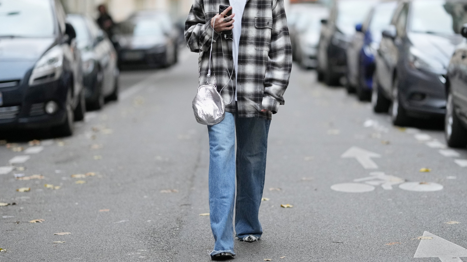 Tendencias de moda obsoletas que eliminarás de tu armario en 2026
