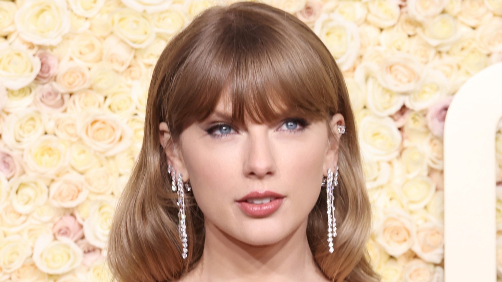 La celebridad de primer nivel que confundimos con Taylor Swift en los Globos de Oro 2026