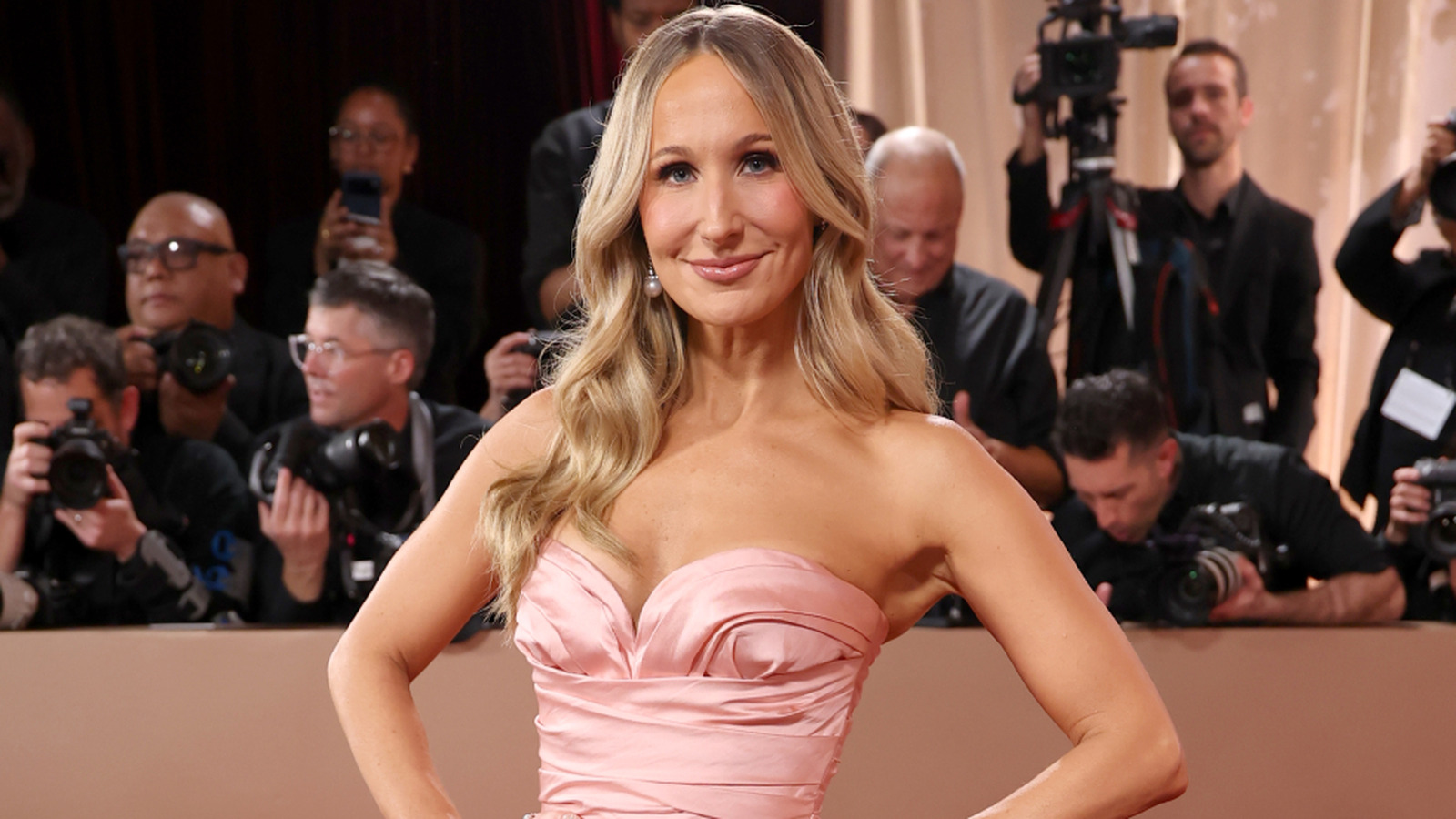 Nikki Glaser ha tenido una impresionante transformación de estilo