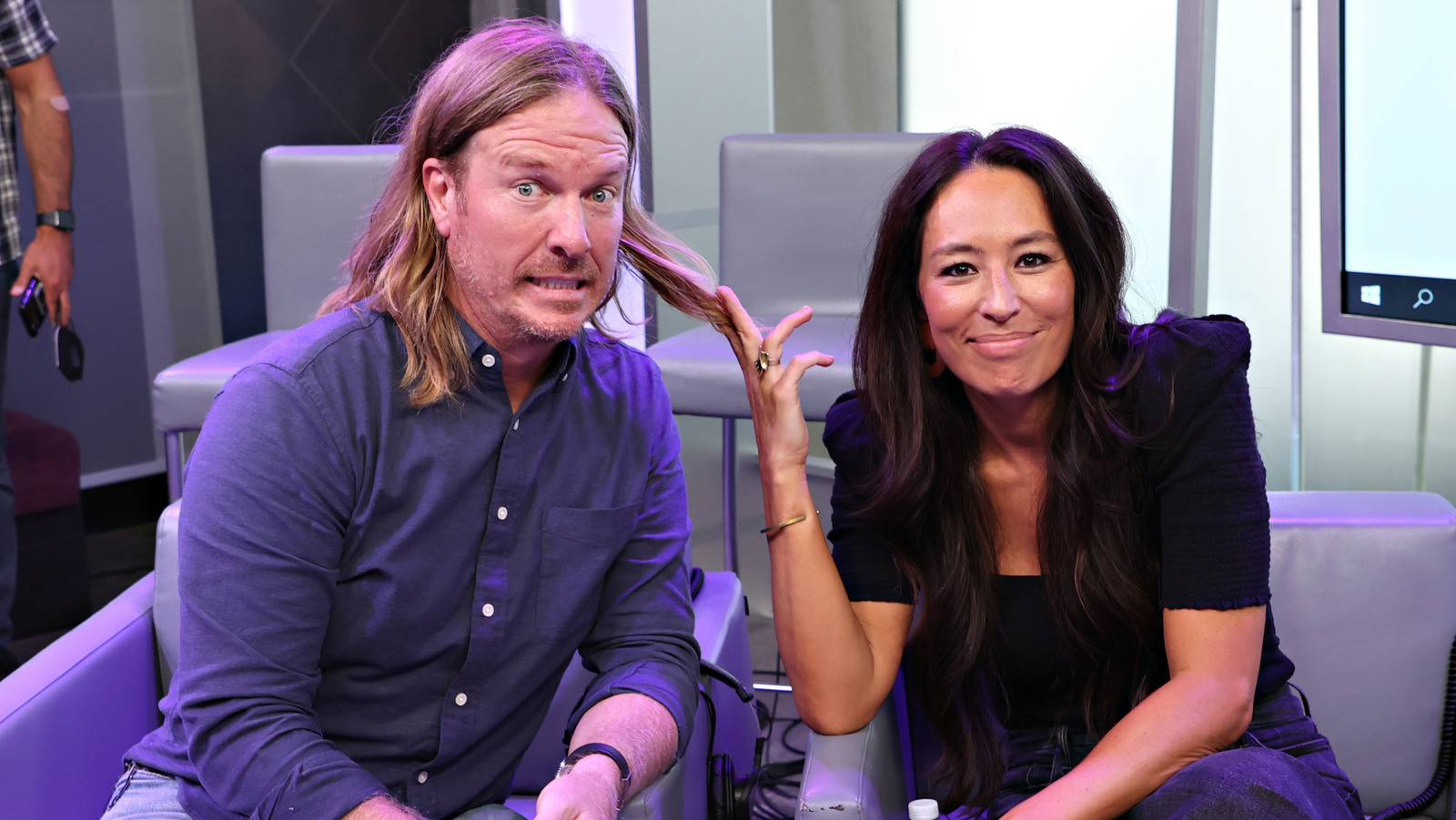 No podemos ignorar estas cosas extrañas sobre la relación de Joanna y Chip Gaines