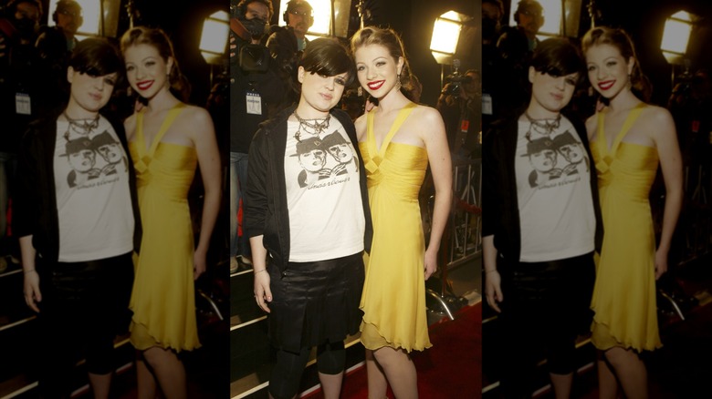 Kelly Osbourne y Michelle Trachtenberg durante el estreno mundial de 