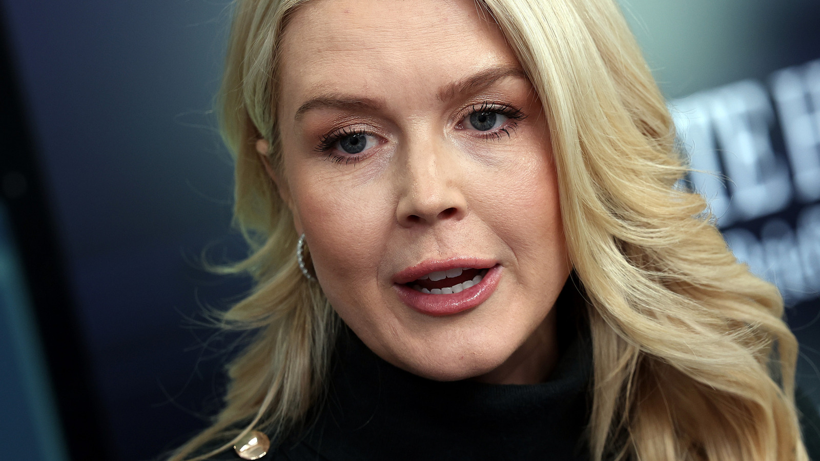 Tendencias obsoletas que dominan el guardarropa de Karoline Leavitt