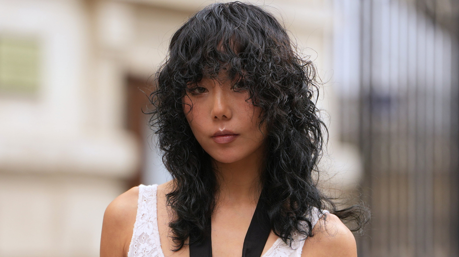 5 cortes de pelo de longitud media que te harán lucir joven
