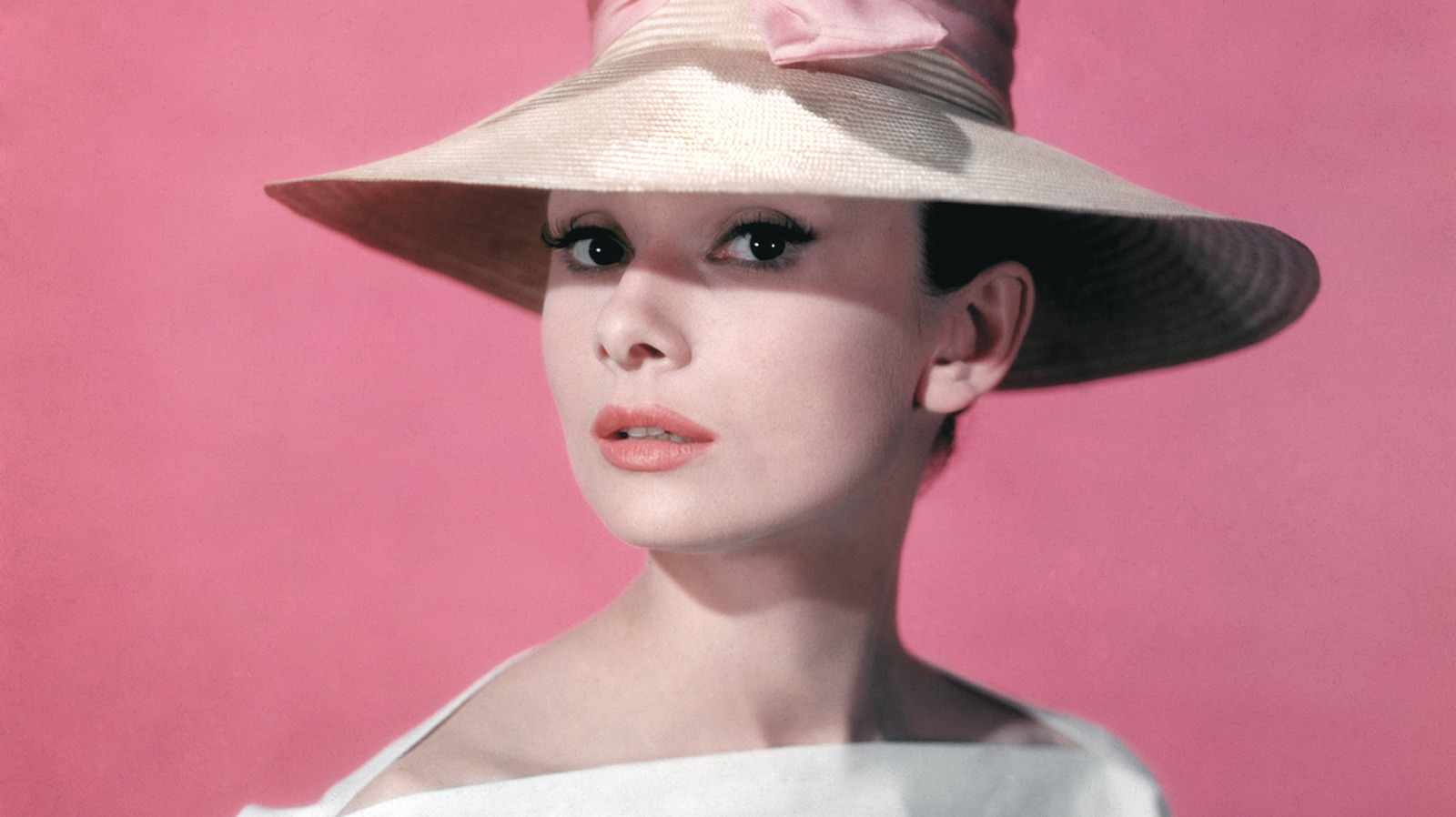 Los mayores secretos del cuidado de la piel de Audrey Hepburn siguen siendo muy útiles hoy en día