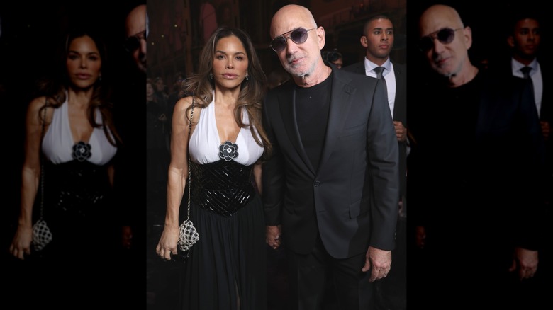 Lauren Sánchez y Jeff Bezos asisten a la feria Chanel Womenswear Primavera/Verano 2026 como parte de la Semana de la Moda de París el 6 de octubre de 2025 en París, Francia (2025)