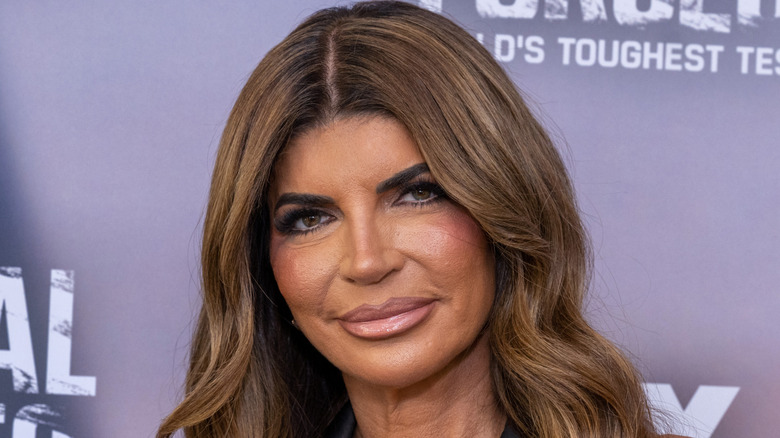 Teresa Giudice con el pelo ondulado