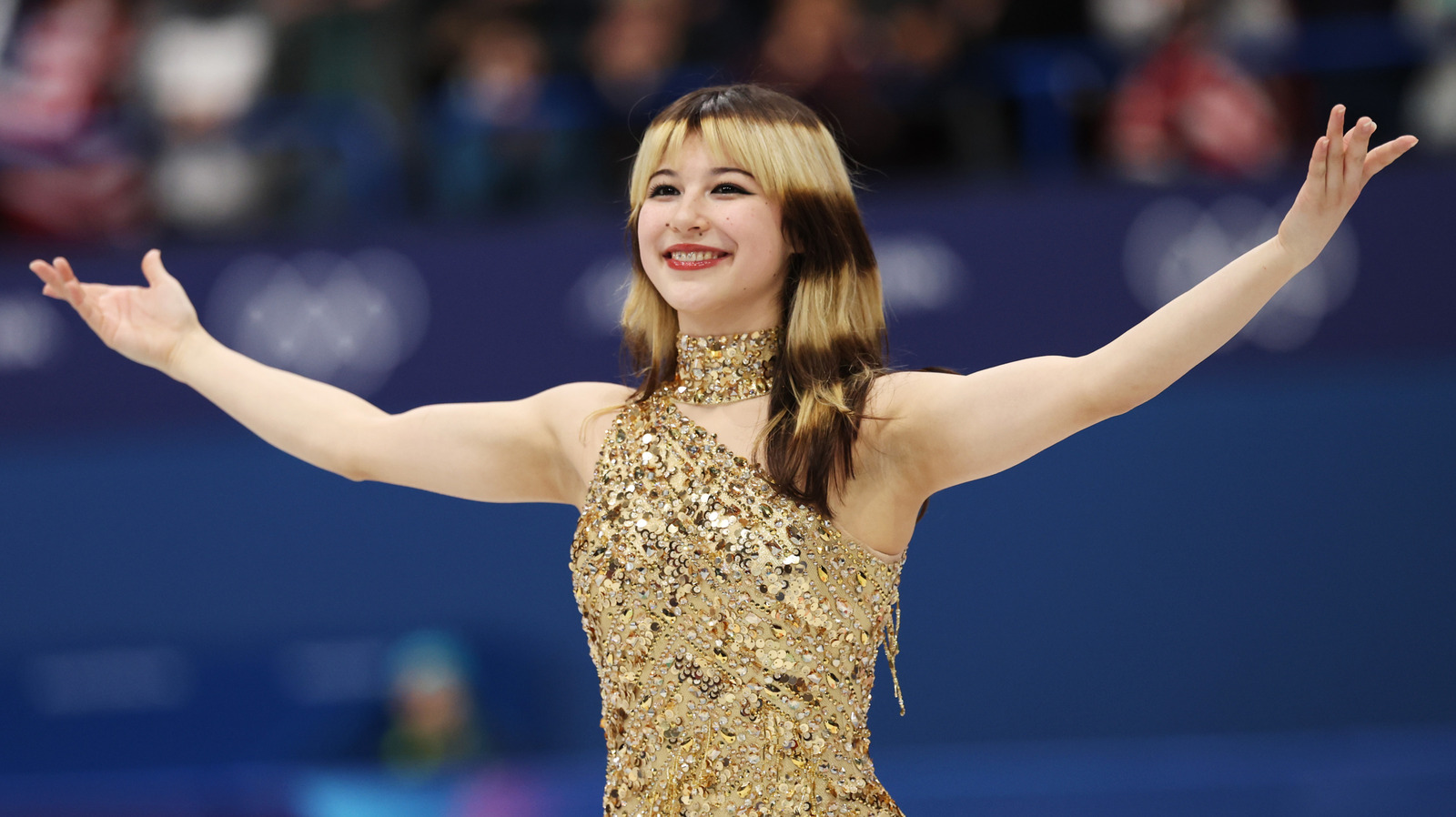 Se revela el significado detrás del característico cabello 'Halo' de la atleta olímpica Alysa Liu