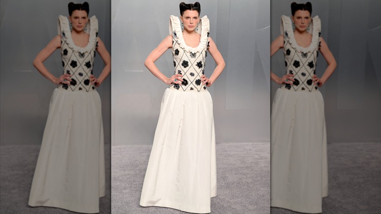 Julia Fox en la fiesta de los Oscar de Vanity Fair 2026