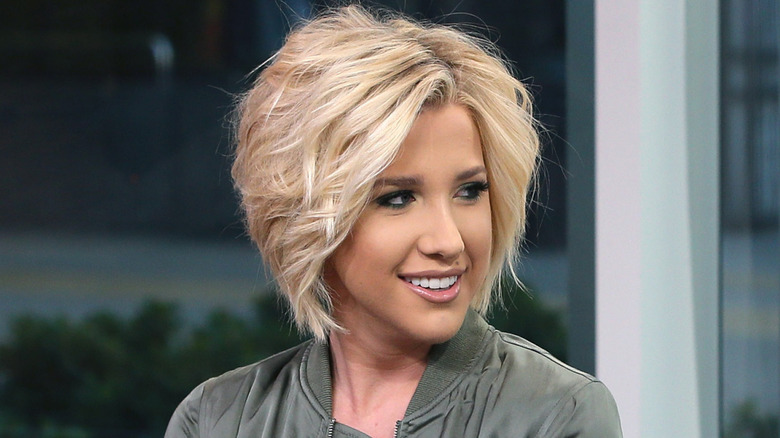 Savannah Chrisley posa para una entrevista en el estudio