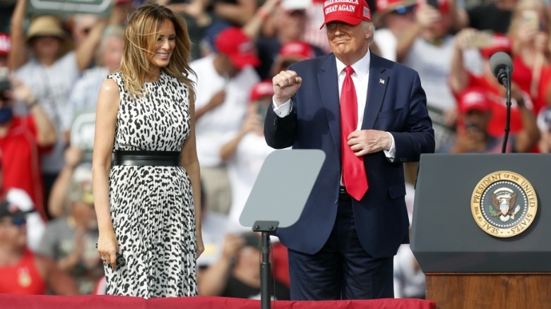 Melania Trump ayuda a la campaña de Donald Trump en Florida