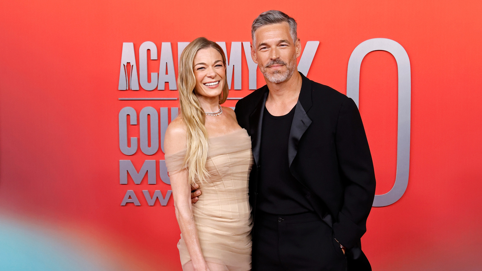La relación de LeAnn Rimes y Eddie Cibrian es muy extraña