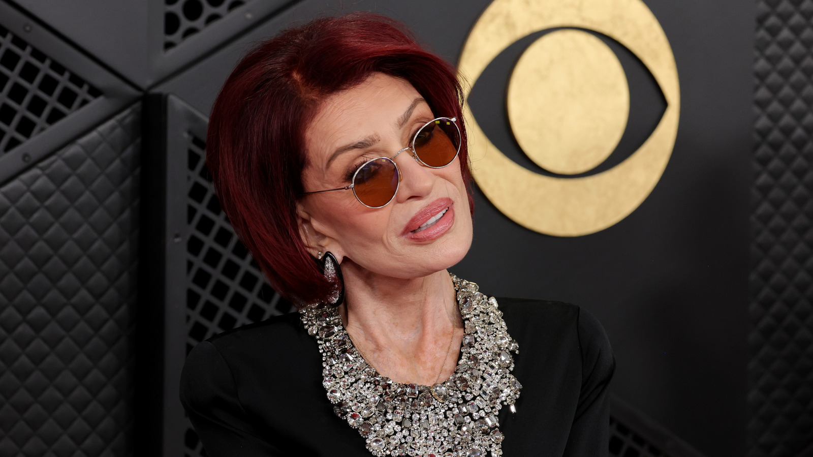 El 'cuello Ozempic' de Sharon Osbourne es difícil de negar en fotos