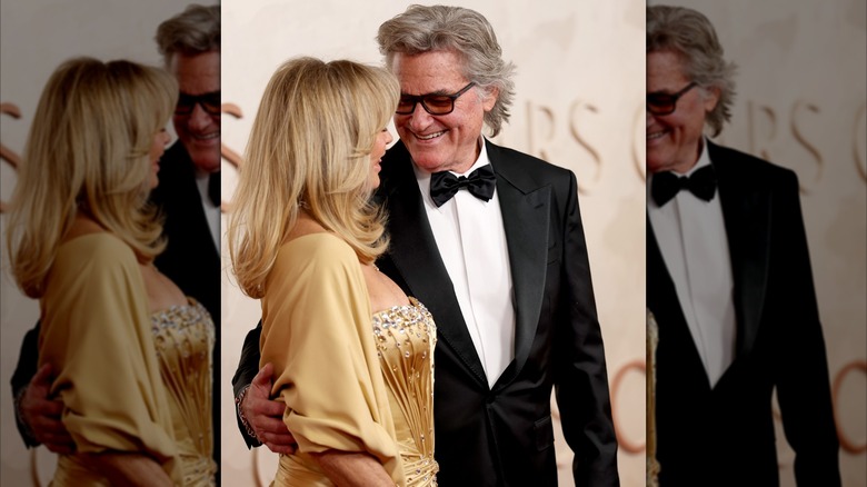 Goldie Hawn y Kurt Russell asisten a la 97a edición anual de los Oscar en el Dolby Theatre el 2 de marzo de 2025
