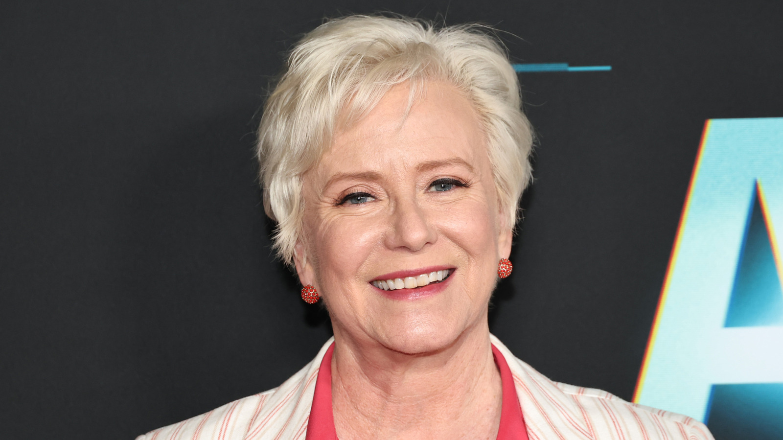 La impresionante transformación de Eve Plumb desde la tribu Brady