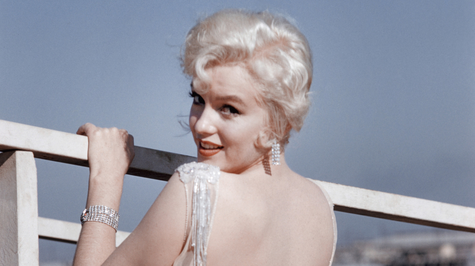 4 formas de incorporar el estilo icónico de Marilyn Monroe en tus looks de 2026