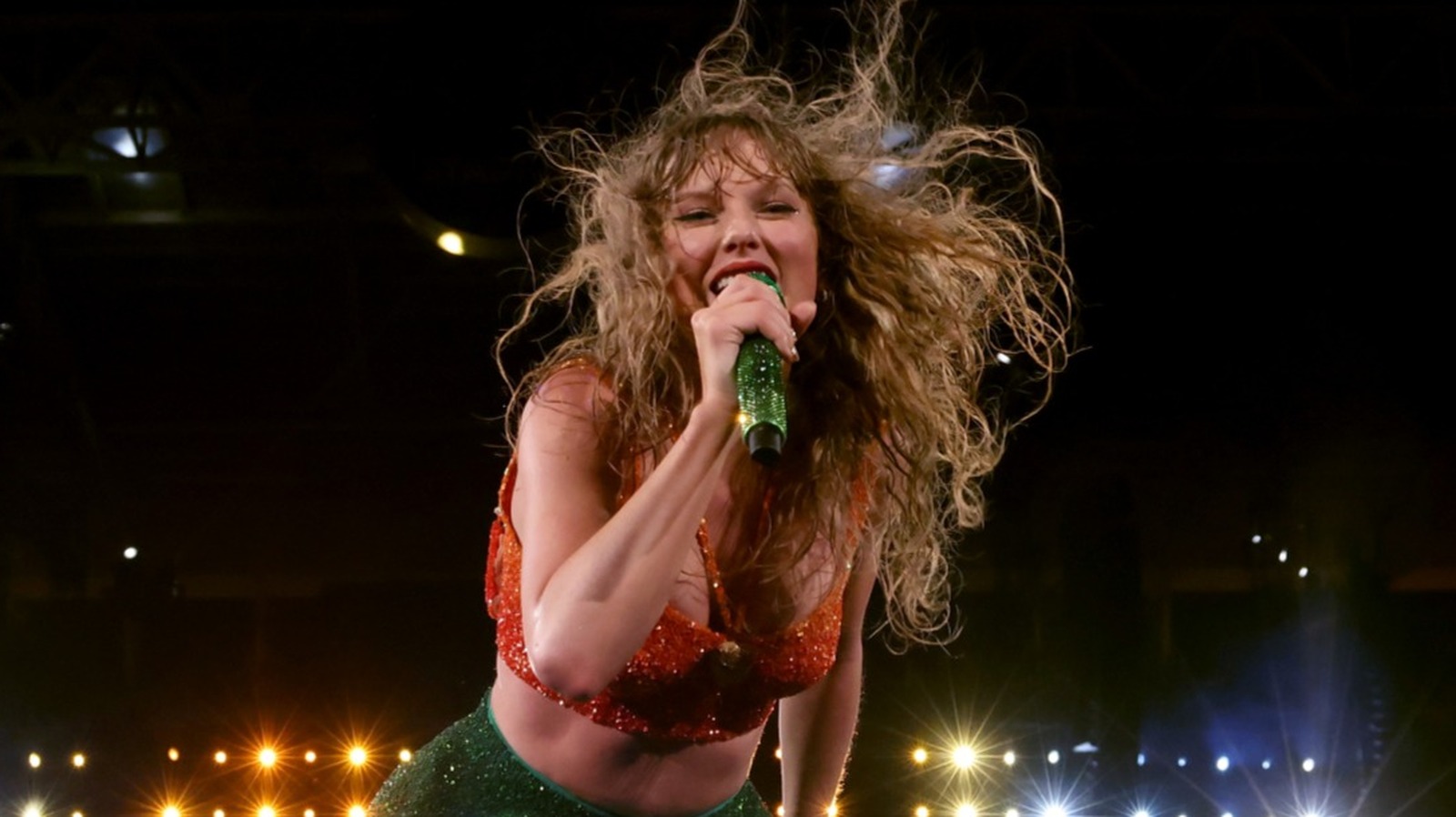 6 veces Taylor Swift lució sus hermosos rizos naturales