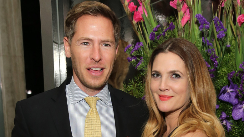 Drew Barrymore y su esposo Will Kopelman asisten a la fiesta posterior de 'Miss You Ya' en The Rainbow Room el 25 de octubre de 2015