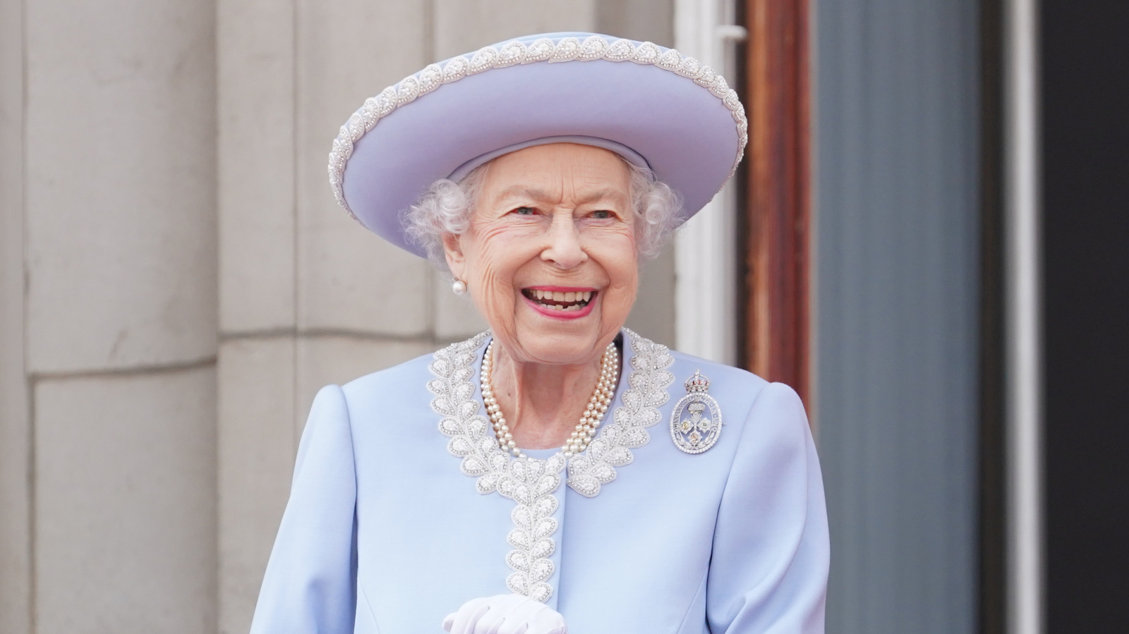 Los sentimientos personales de la reina Isabel sobre la adaptación de la ropa hicieron difícil vestirla
