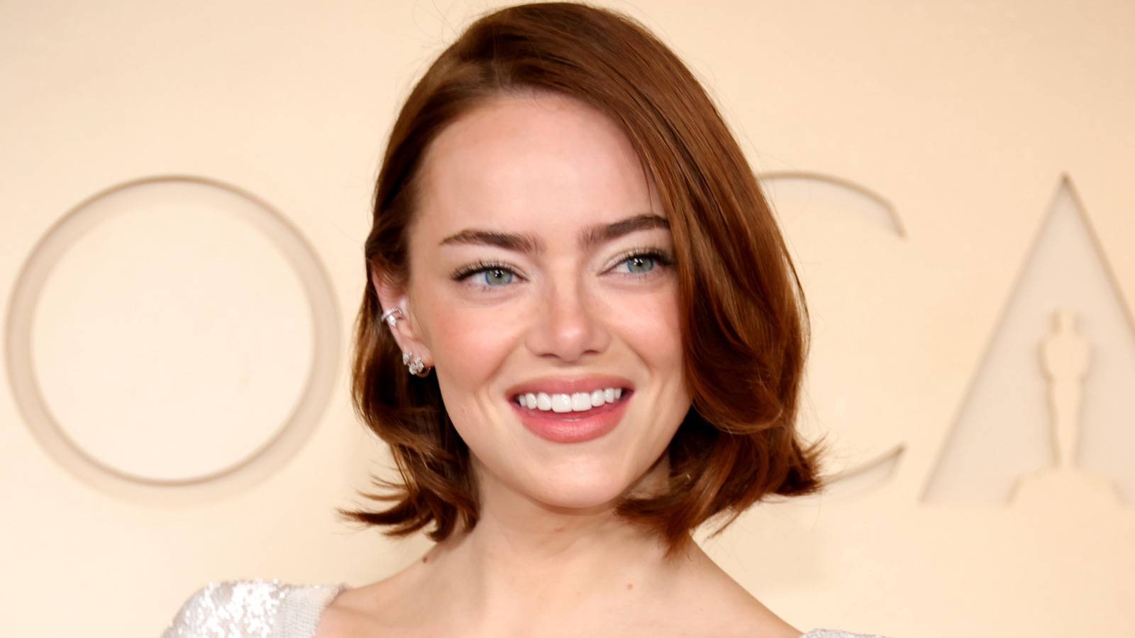 Fotos de Emma Stone antes y después de encontrar su color de cabello característico