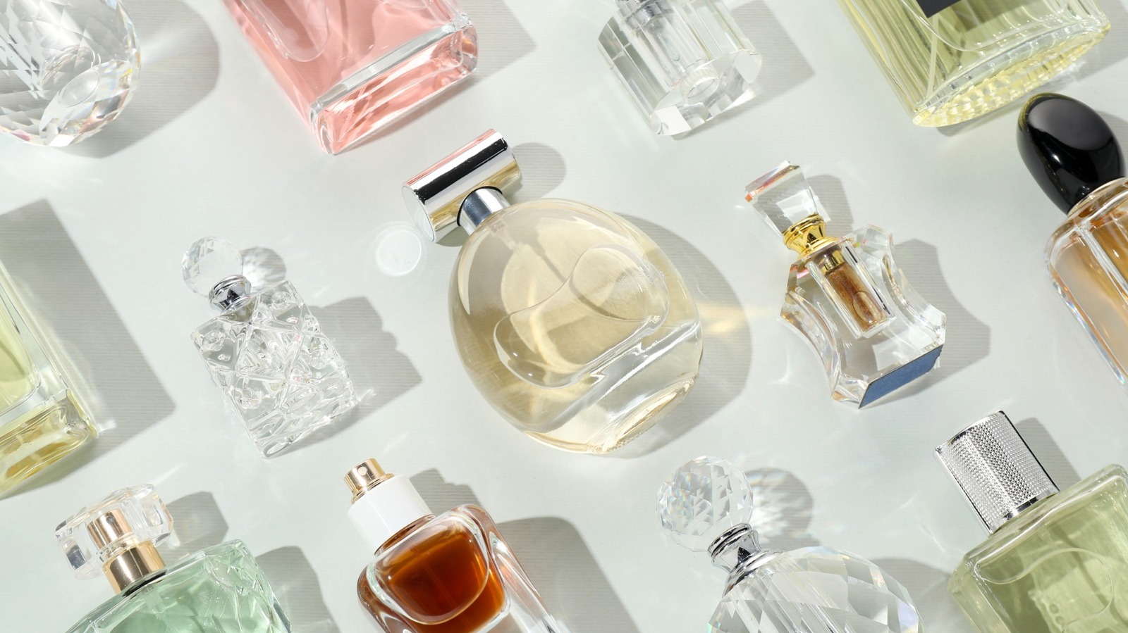 Perfumes clásicos de los años 70 y 80 que siguen siendo populares hoy en día