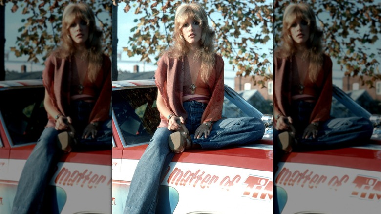 Stevie Nicks durante una sesión de fotos de Fleetwood Mac en New Haven, Connecticut, en octubre de 1975
