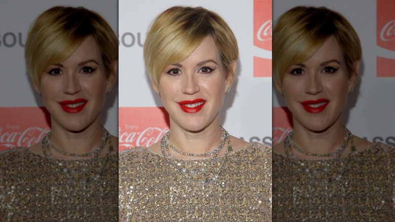Molly Ringwald asiste a Assouline y Coca-Cola celebran el lanzamiento del set Assouline Memoire 2013