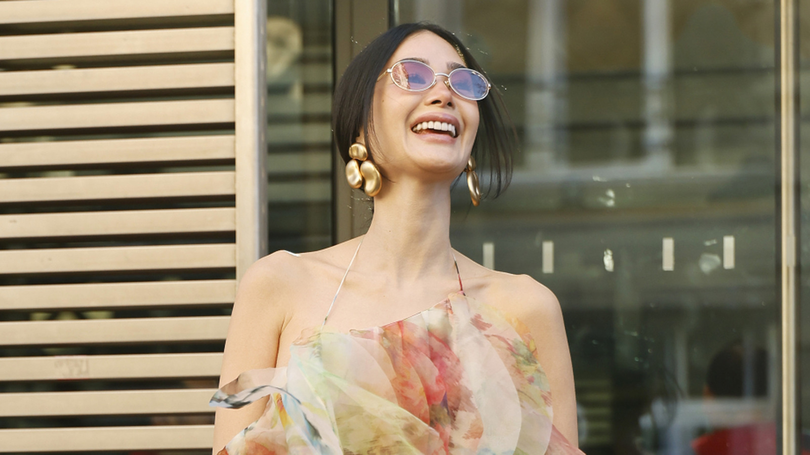 Siga estas tendencias para ser el invitado a la boda mejor vestido en 2026