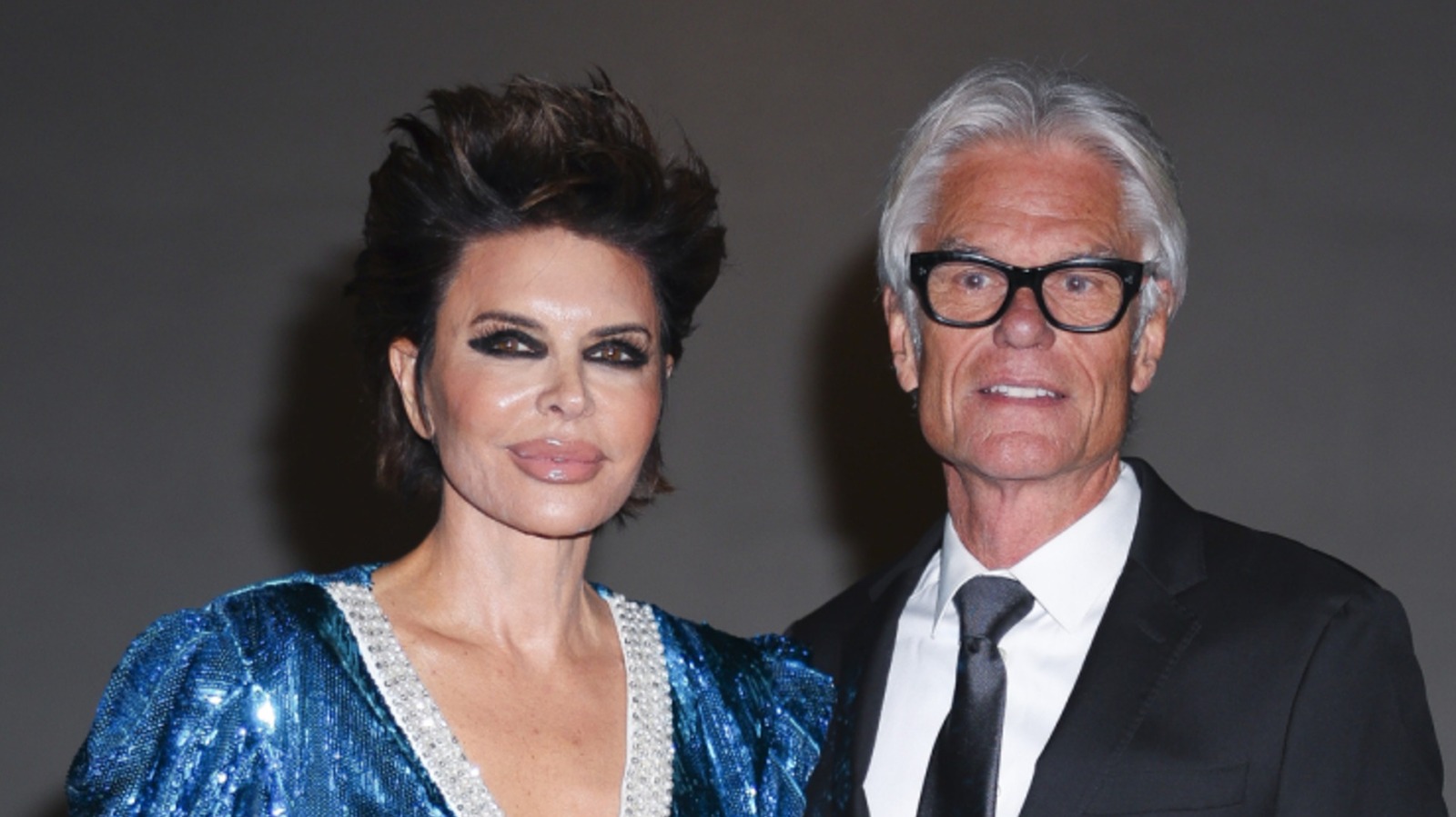 El matrimonio duradero de Lisa Rinna y Harry Hamlin es una prueba de que los opuestos se atraen