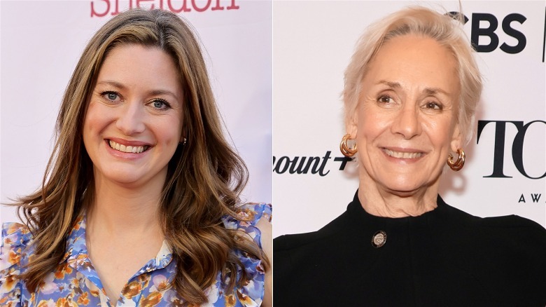 L: Zoe Perry asiste al estreno del episodio 100 de Warner Bros.