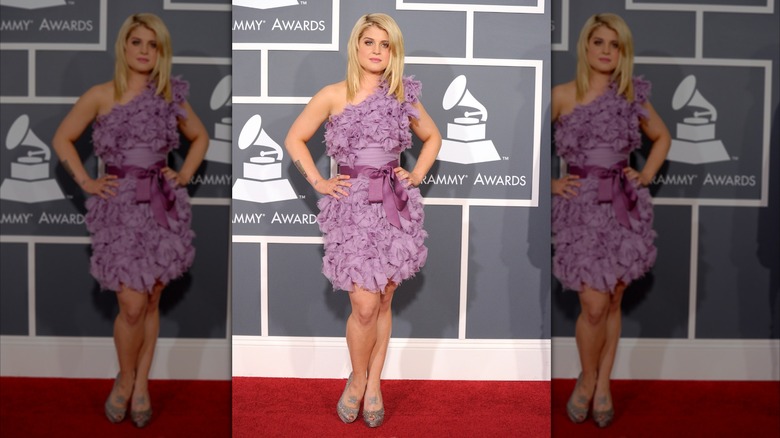 Kelly Osbourne llega a la 53ª Entrega Anual de los GRAMMY celebrada en el Staples Center el 13 de febrero de 2011