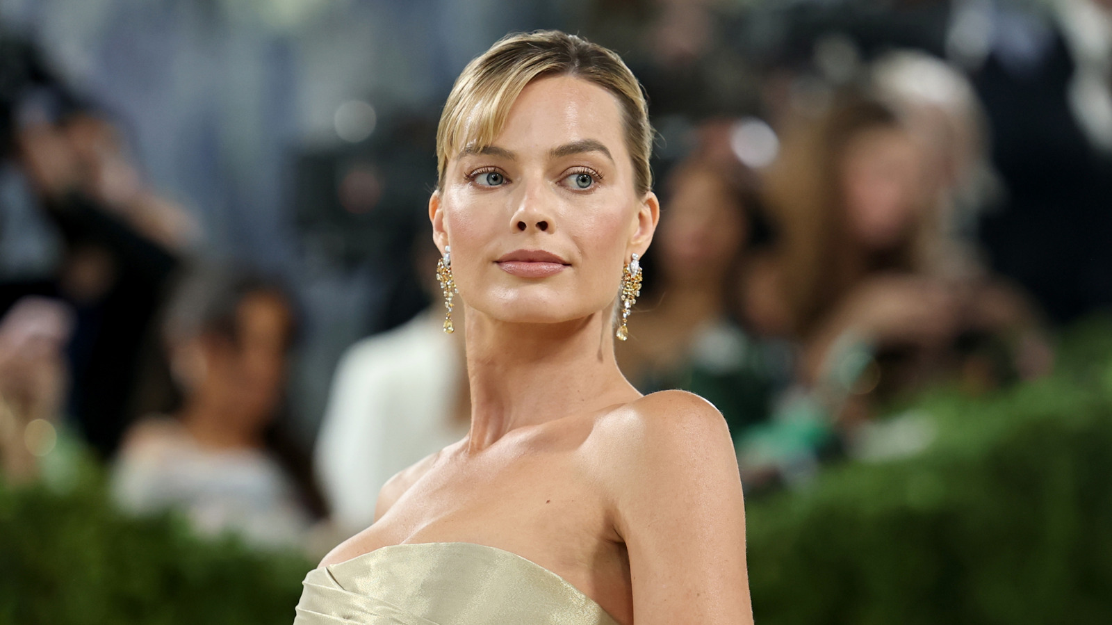 Fotos de Margot Robbie antes y después de encontrar el color de cabello perfecto para ella