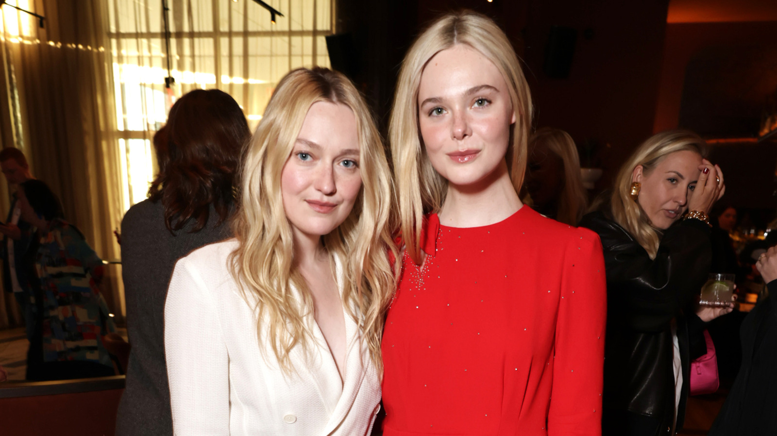 9 fotos de Dakota y Elle Fanning que demuestran que su vínculo fraternal es inquebrantable