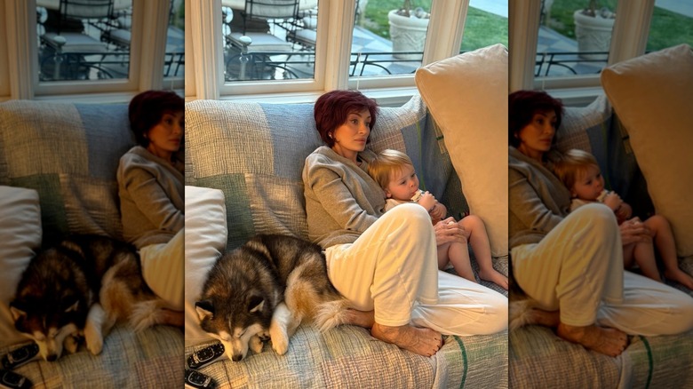 Sharon Osbourne y su nieto Sidney