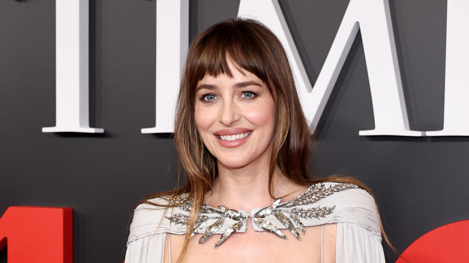 Dakota Johnson heredó la sonrisa megavatio de mamá Melanie Griffith y estas fotos lo demuestran
