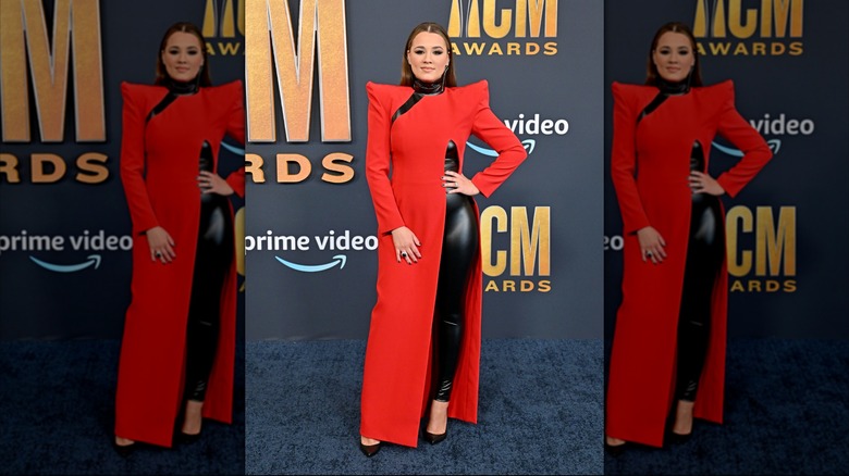 Gabby Barrett en los Premios ACM 2022.