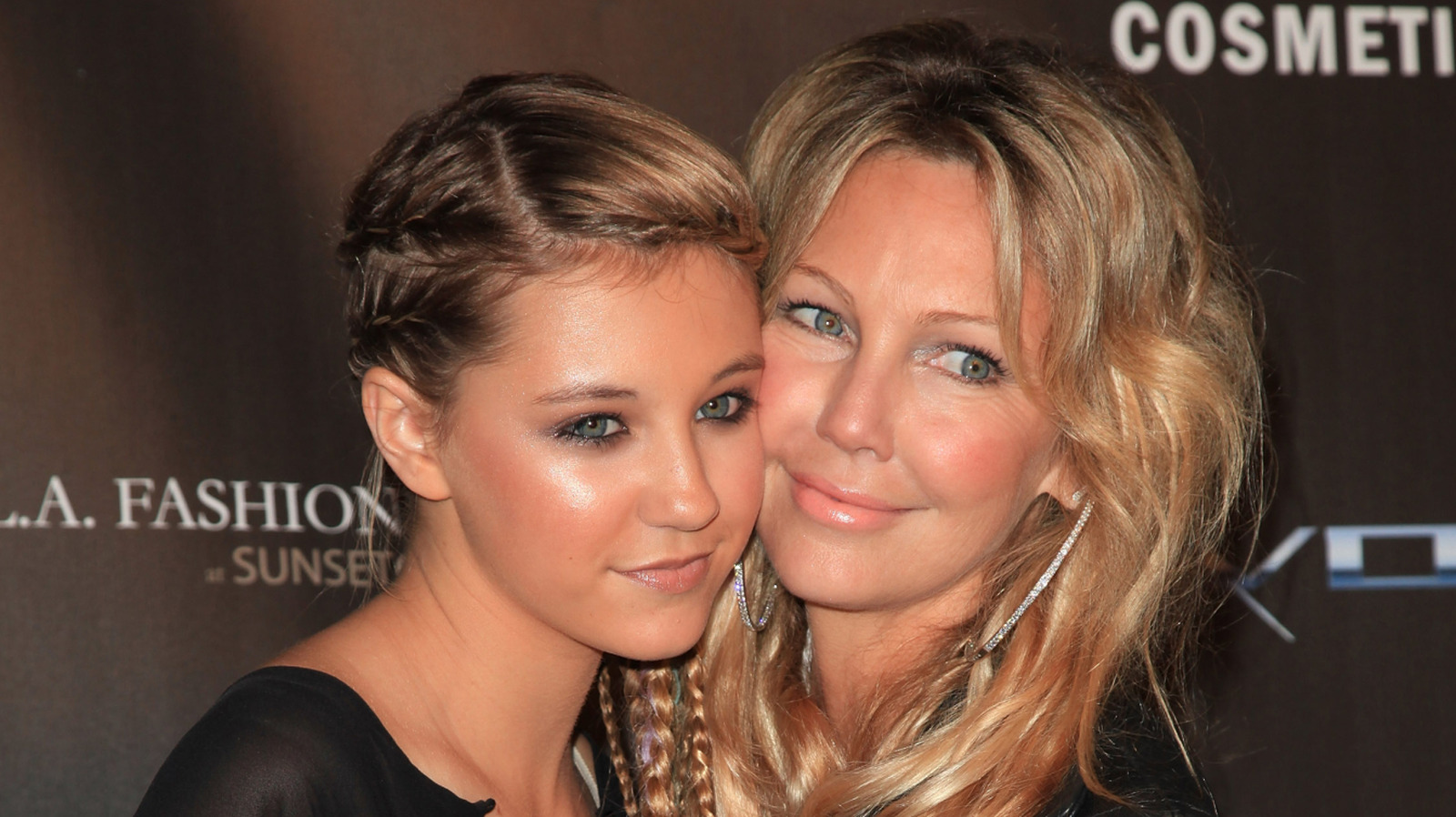 Ava Sambora, la hija de la actriz de los 80 Heather Locklear, ha crecido hasta ser hermosa