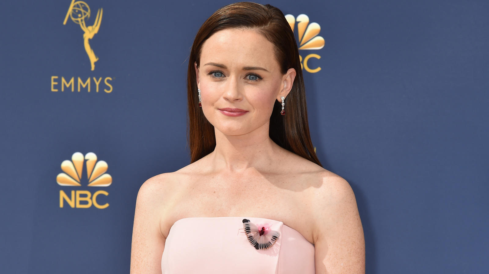 Alexis Bledel lucía tan diferente sin su característico cabello castaño oscuro