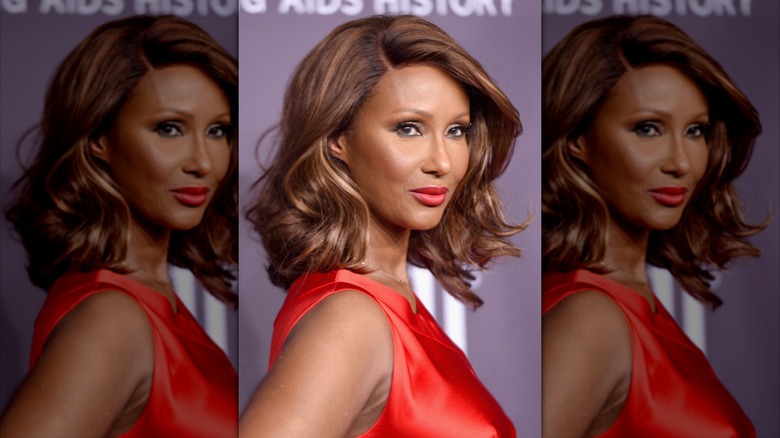 Iman asiste a la 19a Gala Anual amfAR Nueva York en Cipriani Wall Street el 8 de febrero de 2017 en la ciudad de Nueva York