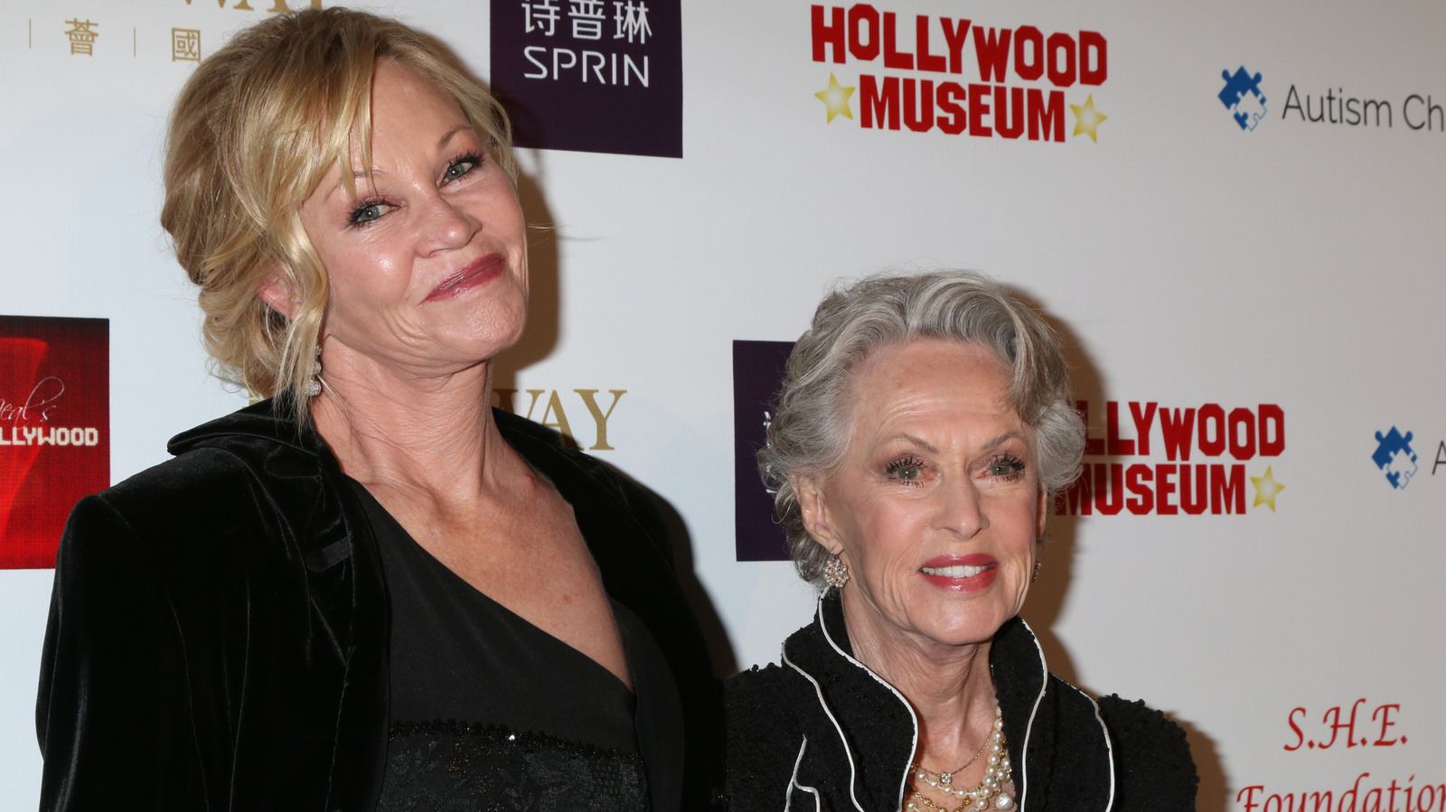 10 fotos de Melanie Griffith y su madre, el ícono de Hollywood Tippi Hedren