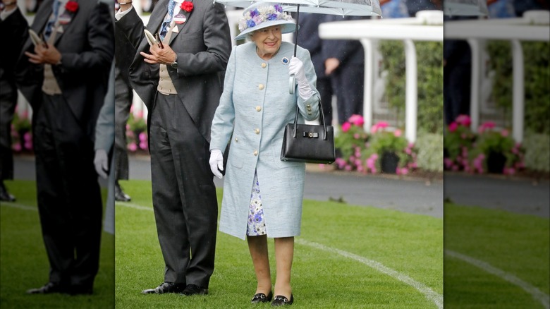 La reina Isabel II fotografiada en un evento durante el Royal Ascot (2019)