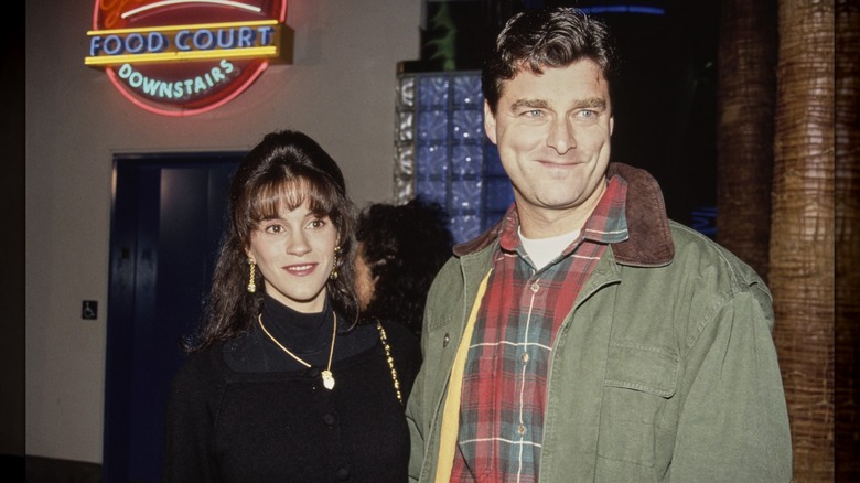 Jami Gertz y Tony Ressler juntos en los años 90