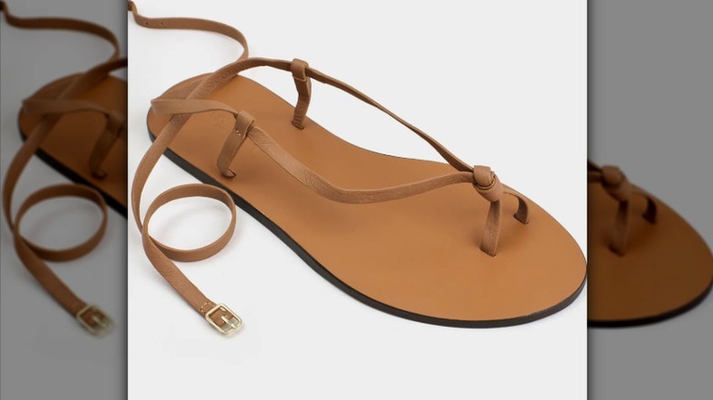 Sandalia Kate Leather Knot en color canela de Manebi