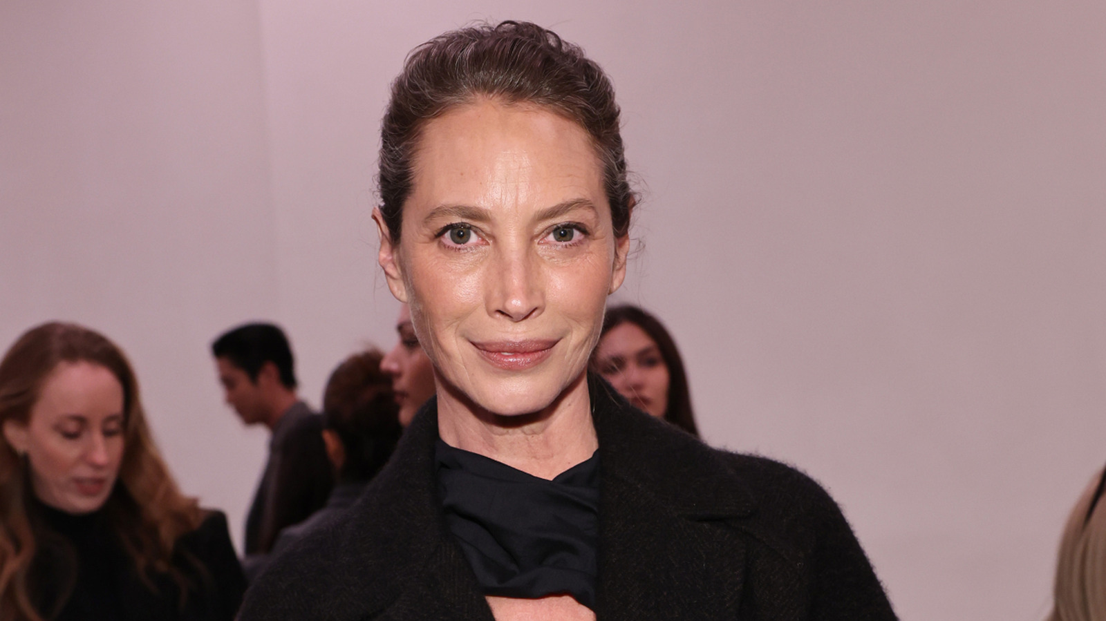 La supermodelo Christy Turlington está envejeciendo como un buen vino y estas fotos lo demuestran