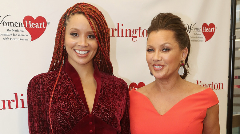 Jillian Hervey se une a la mamá Vanessa Williams en la alfombra roja del evento Women Heart