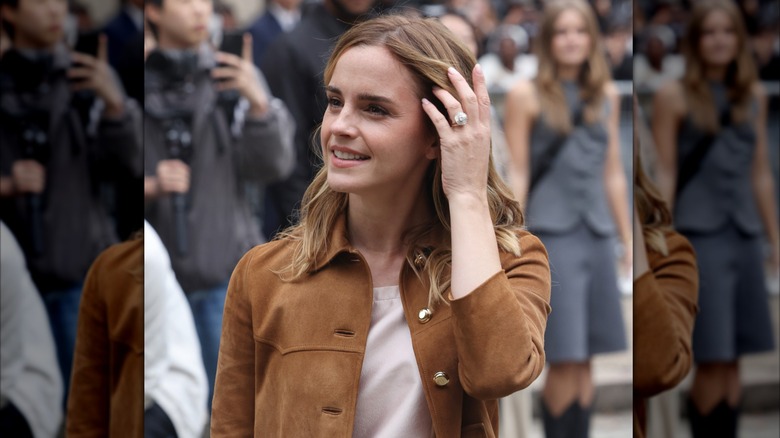 Emma Watson en la Semana de la Moda de París 2025.