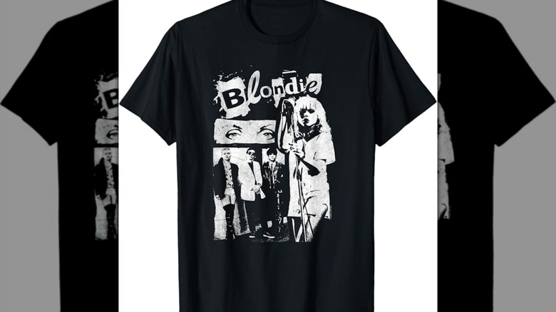 Una sudadera de Pacific Sun y una camiseta de la banda Blondie.