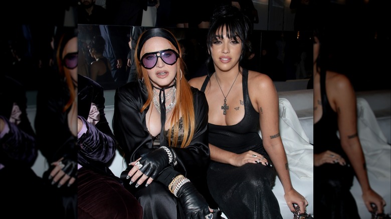 Madonna posa junto a su hija Lordes Leon en la Semana de la Moda