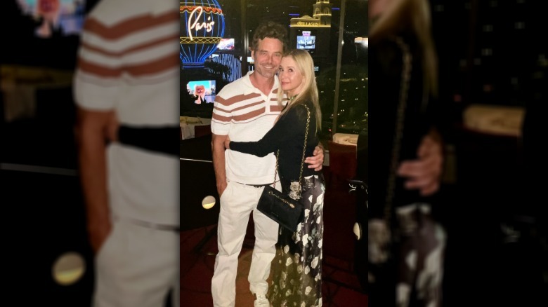 Christopher Backus y Mira Sorvino en Las Vegas.