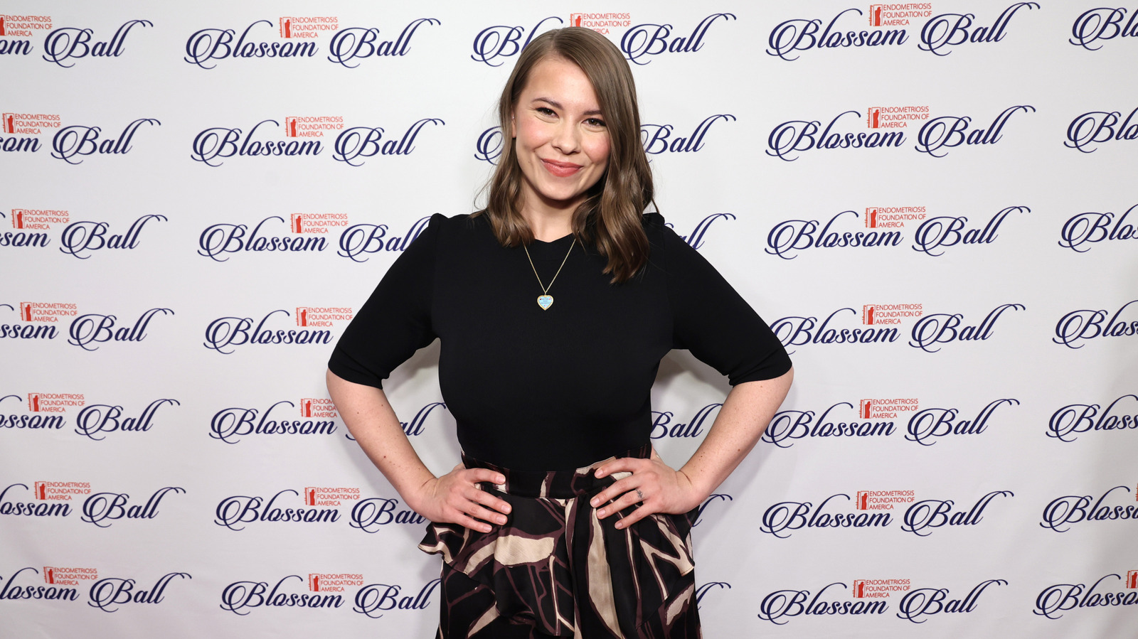 Los consejos de cuidado personal de Bindi Irwin son lo que todas las mamás necesitan escuchar