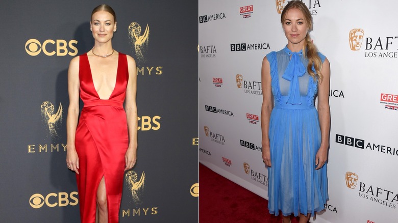 Yvonne Strahovski con un vestido de satén rojo y un vestido azul transparente en 2017